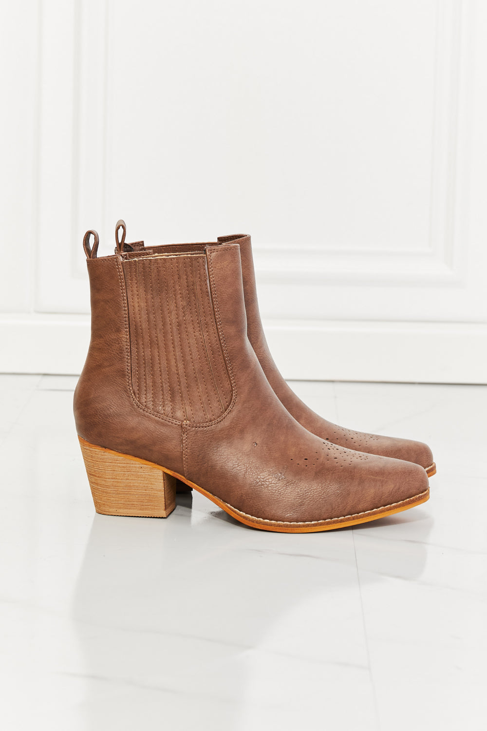 Womens Chesnut Brown Stacked Heel Chelsea Boot