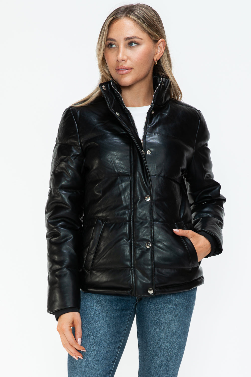 Women's Black Pocketed Zip Up Turtleneck Puffer Jacket