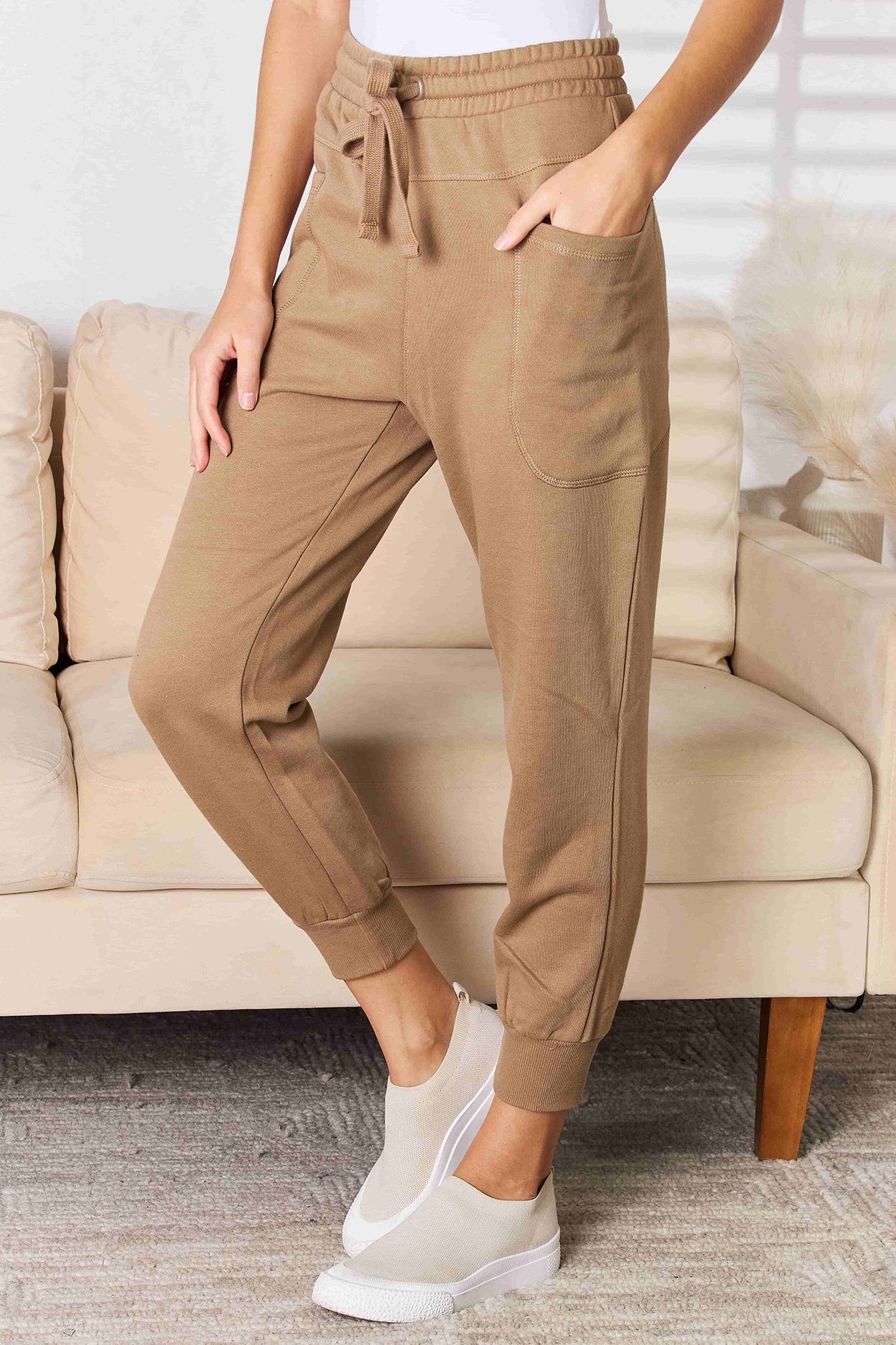 Women's Brown Capri Drawstring Jogger Sweatpants with Pockets