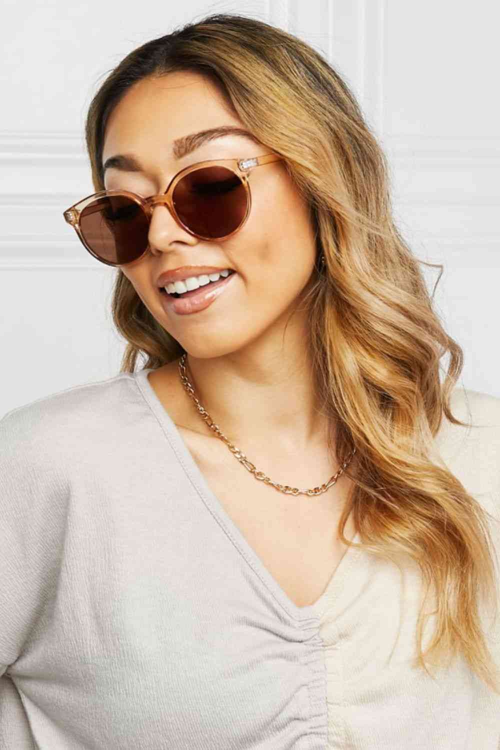 Womens Retro Style Round Sunglasses